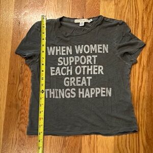 Ao.la XS tee ‘When woman support women great things happen’